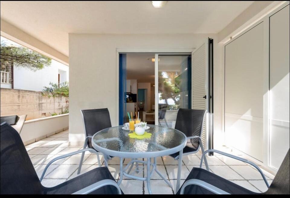 Apartment Promenade Zlatni Rat Bol Bagian luar foto