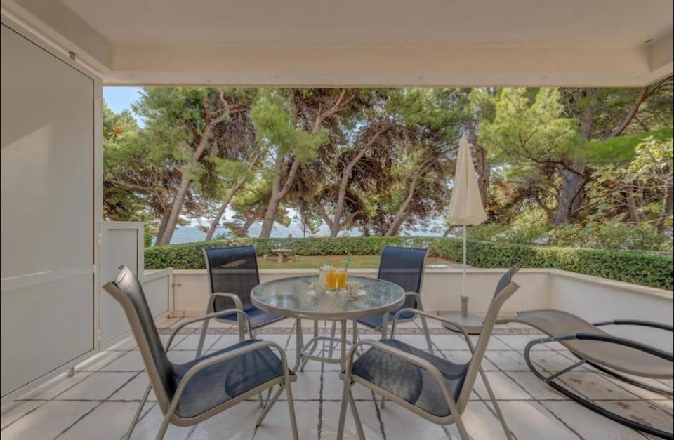 Apartment Promenade Zlatni Rat Bol Bagian luar foto
