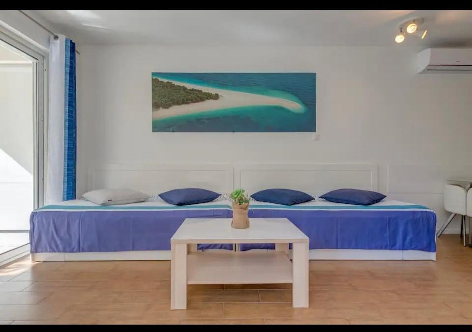 Apartment Promenade Zlatni Rat Bol Bagian luar foto