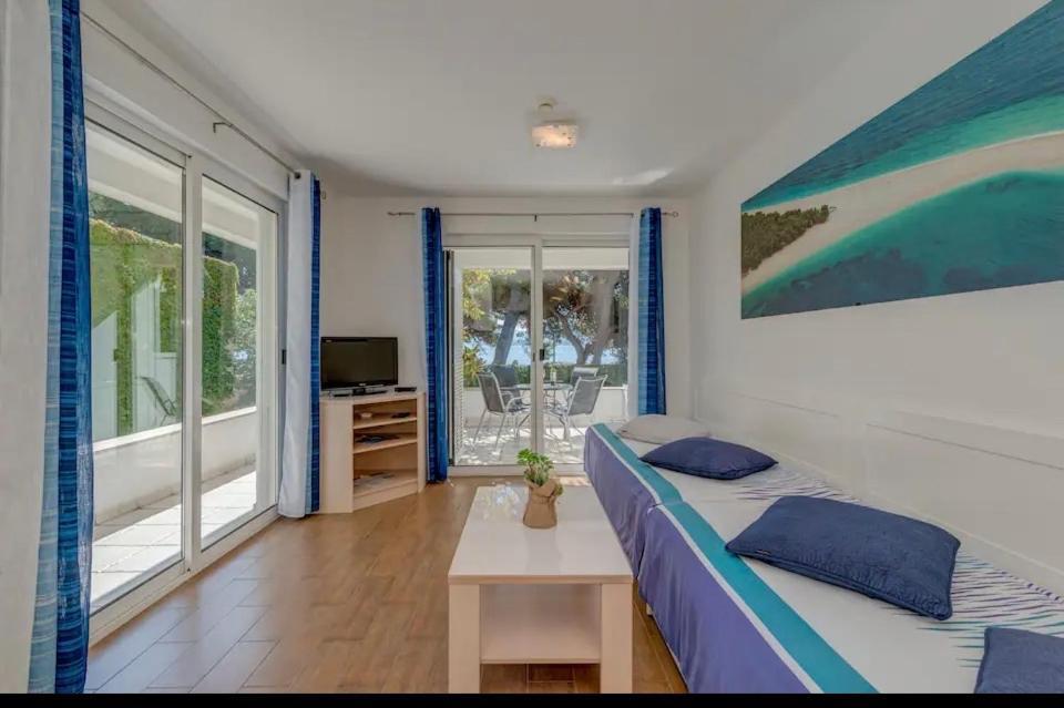 Apartment Promenade Zlatni Rat Bol Bagian luar foto