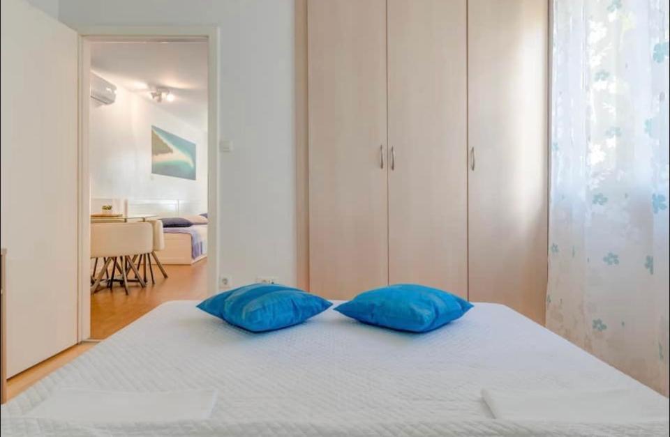 Apartment Promenade Zlatni Rat Bol Bagian luar foto