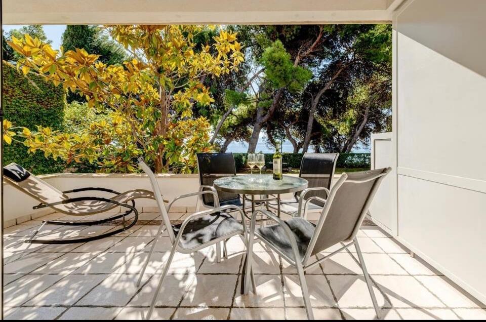 Apartment Promenade Zlatni Rat Bol Bagian luar foto